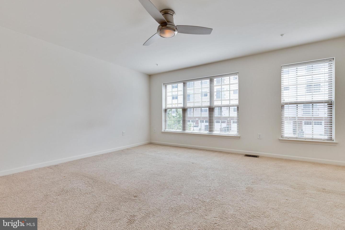 3691 Chippendale CIRCLE Unit: 62