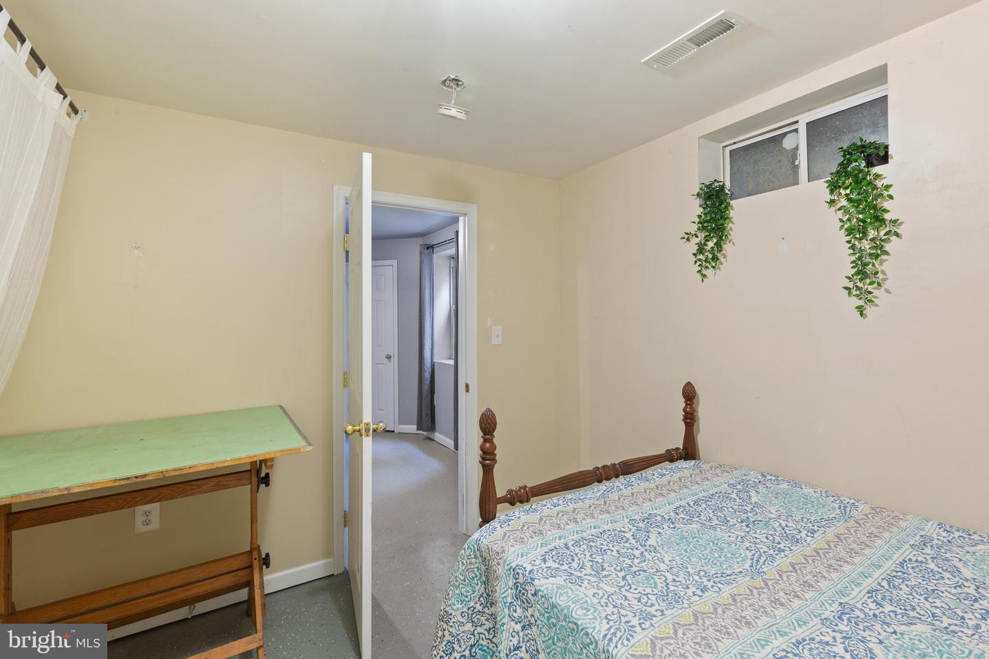 13034 Thrift LANE
