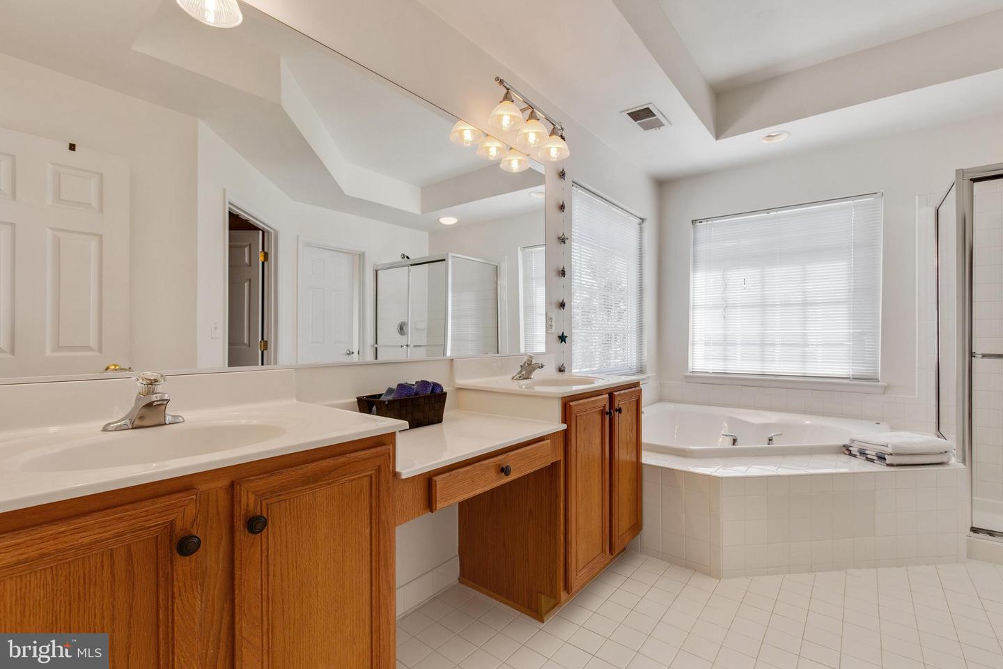 10631 Red Wine COURT
