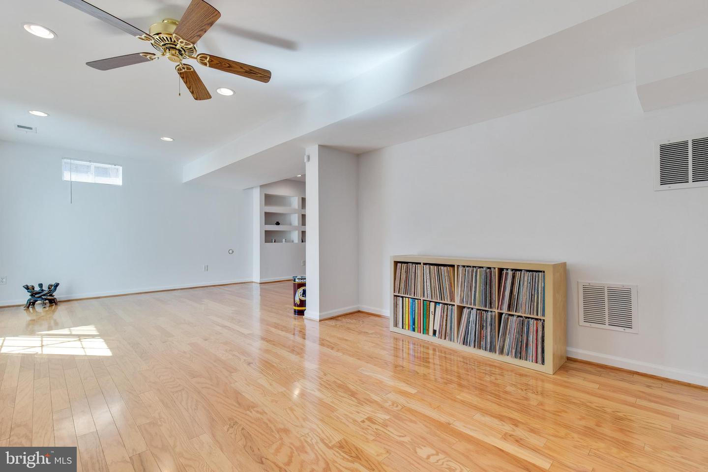 10631 Red Wine COURT