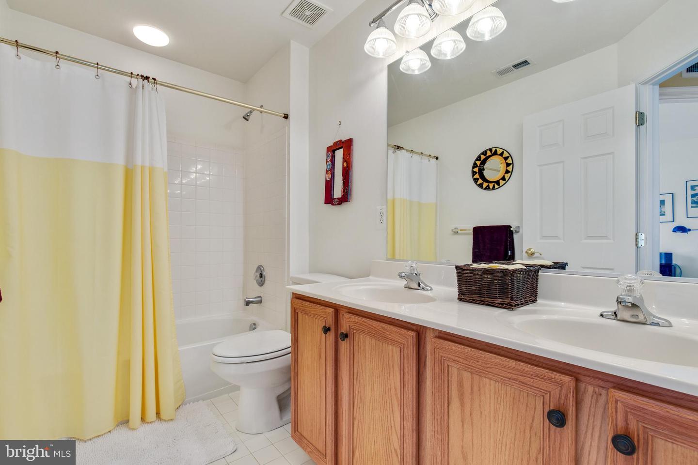 10631 Red Wine COURT