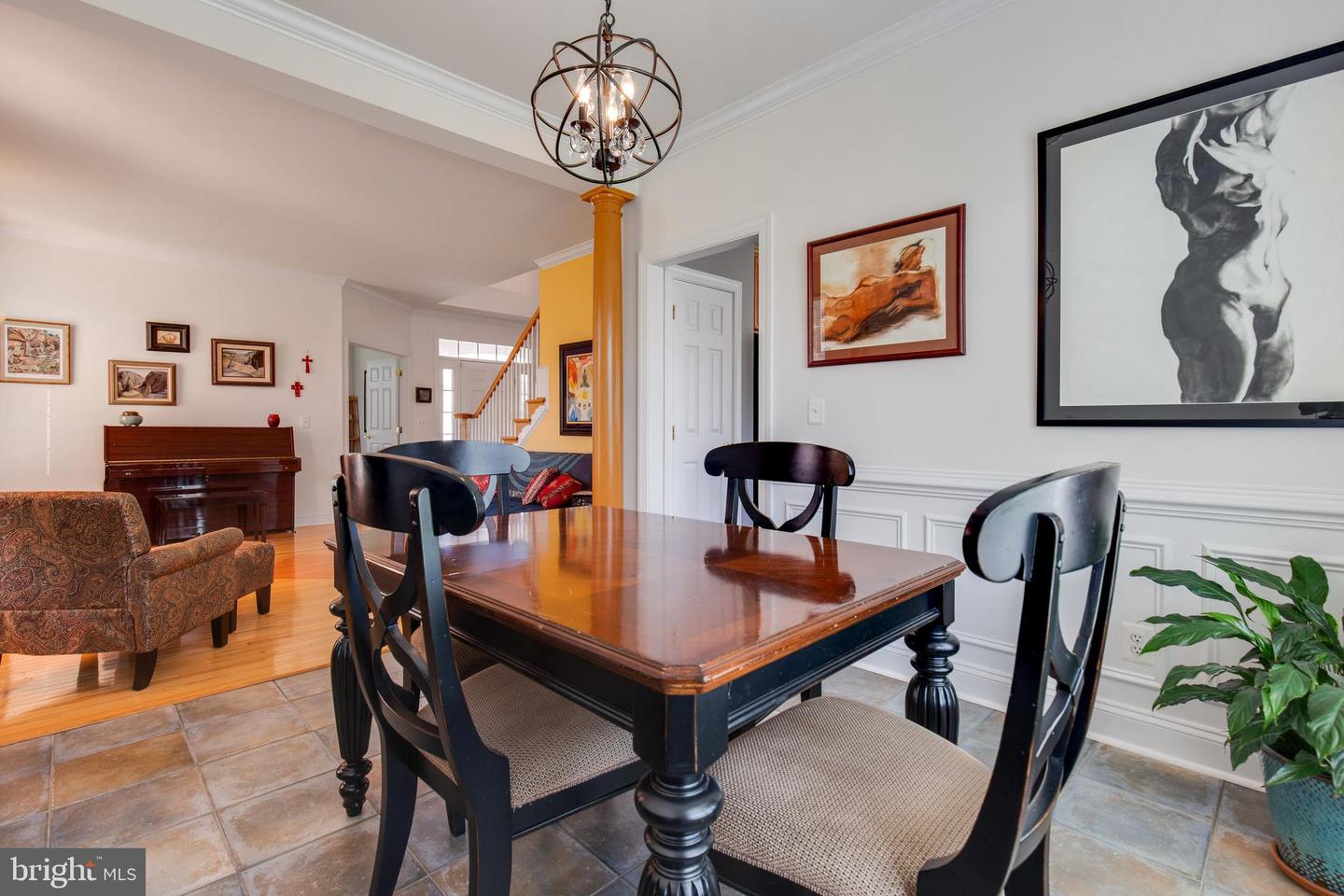 10631 Red Wine COURT