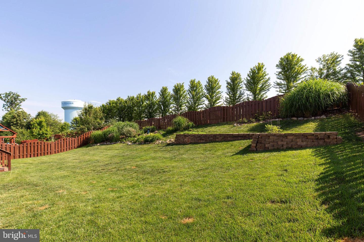 10631 Red Wine COURT