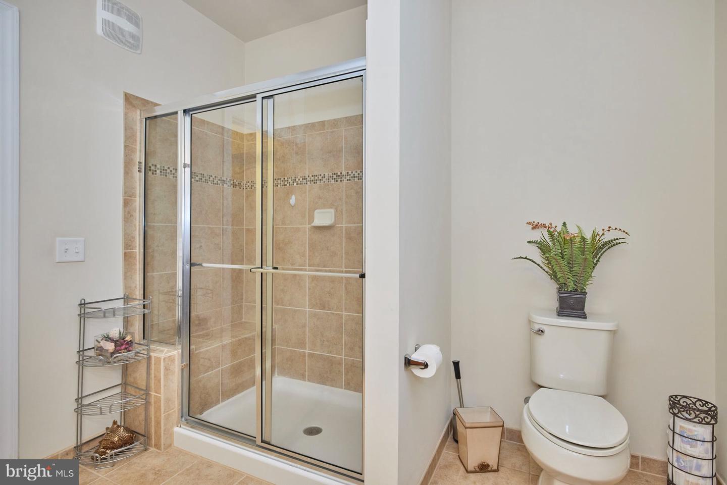 15211 Royal Crest DRIVE Unit: 407