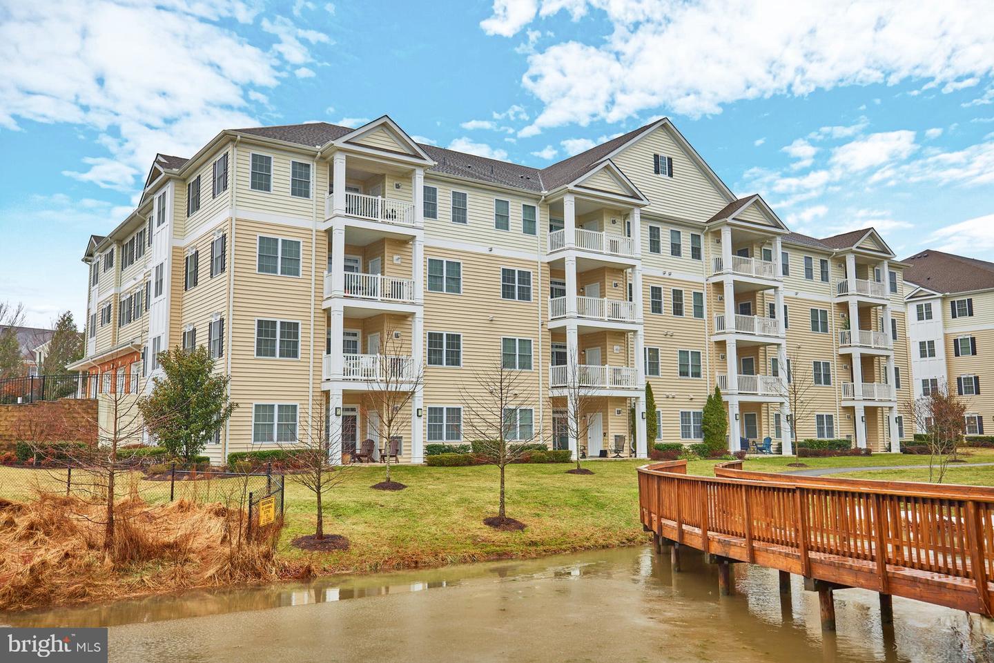 15211 Royal Crest DRIVE Unit: 407