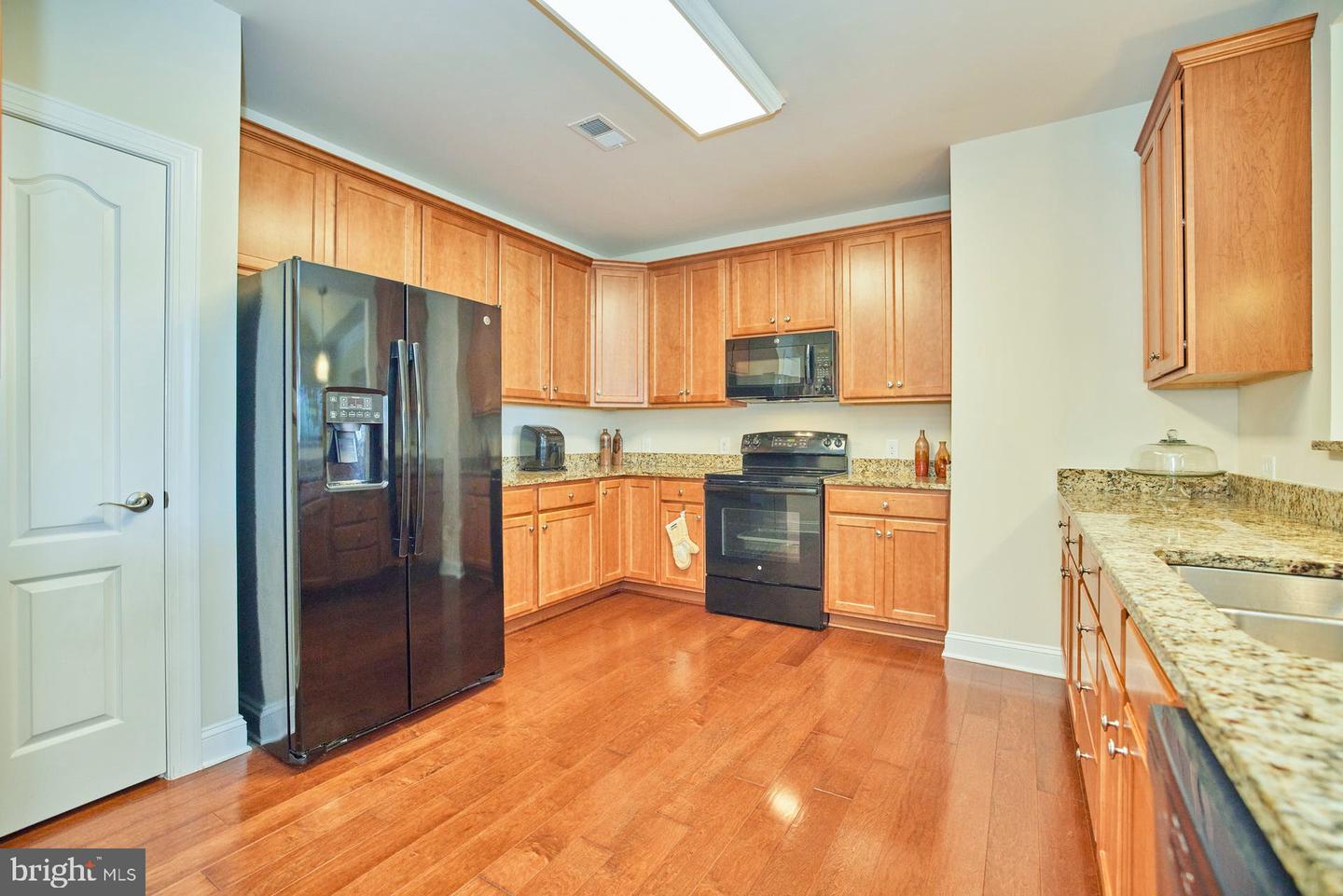 15211 Royal Crest DRIVE Unit: 407