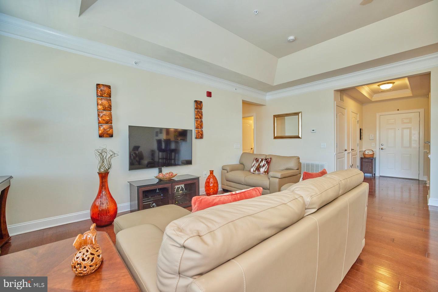 15211 Royal Crest DRIVE Unit: 407