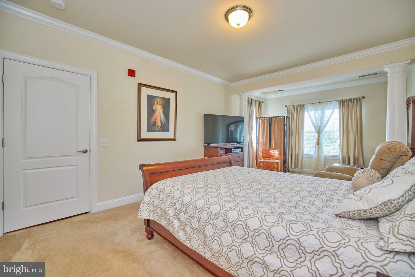 15211 Royal Crest DRIVE Unit: 407