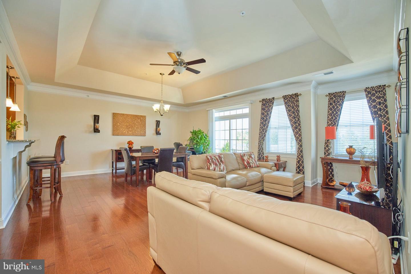 15211 Royal Crest DRIVE Unit: 407