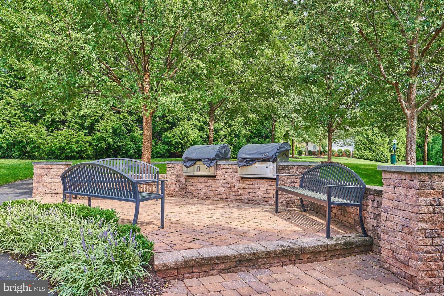15211 Royal Crest DRIVE Unit: 407