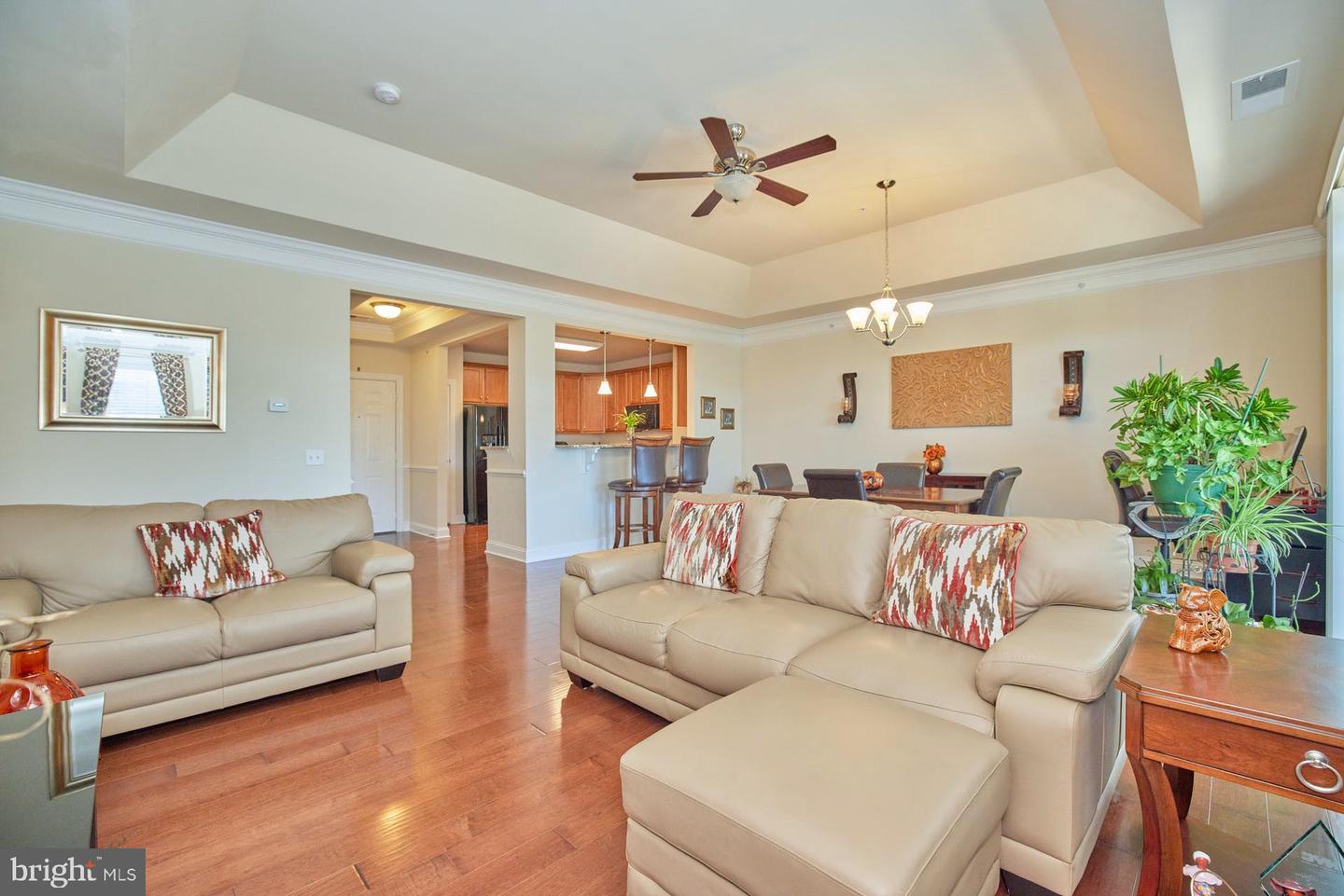 15211 Royal Crest DRIVE Unit: 407