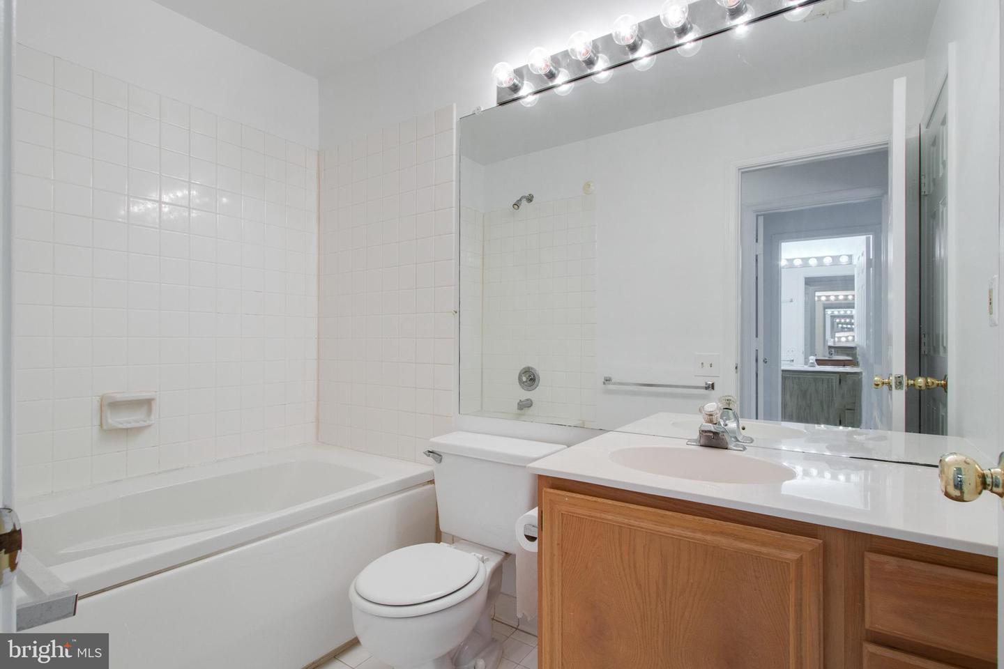 8165 Bayonet WAY Unit: 101