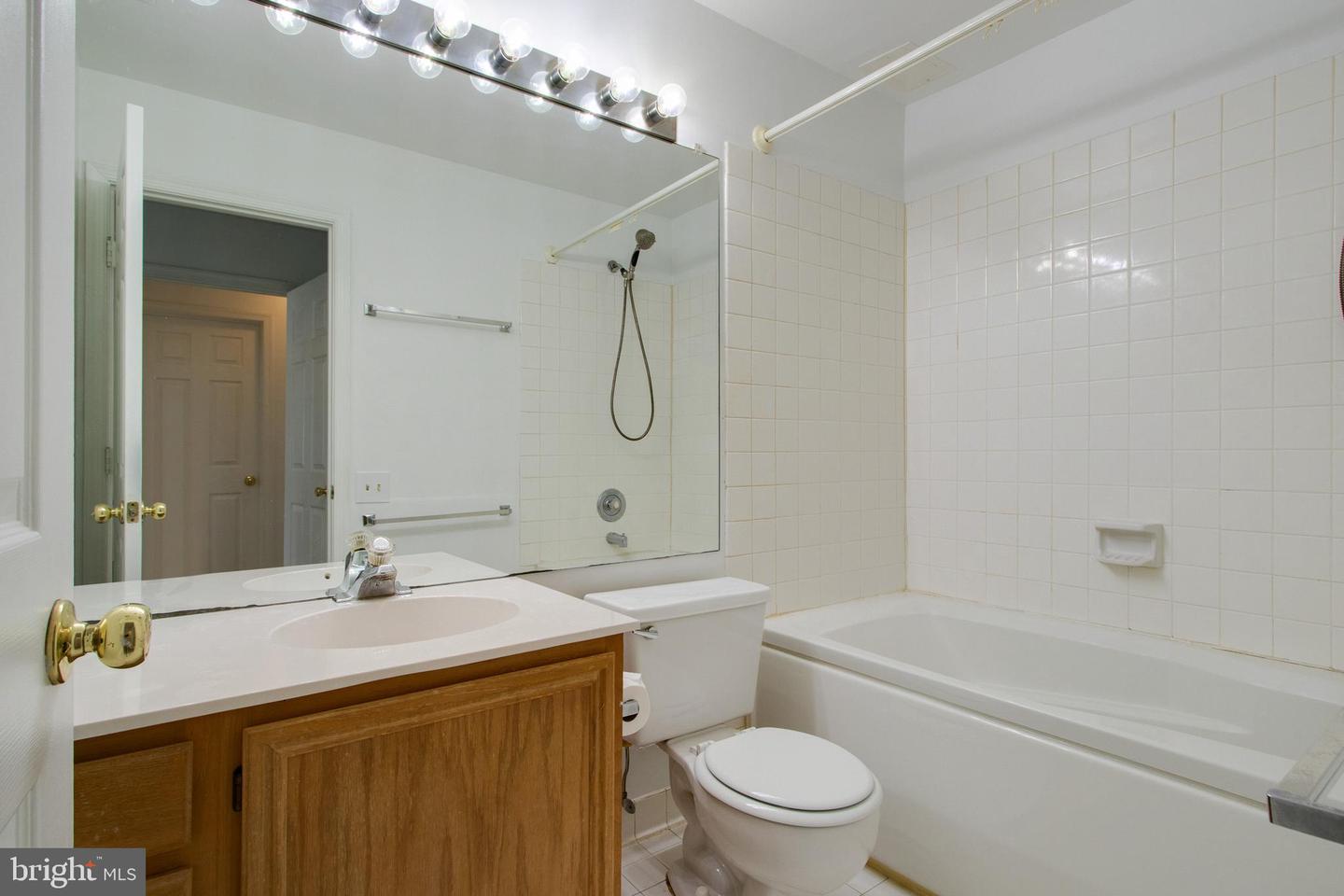 8165 Bayonet WAY Unit: 101