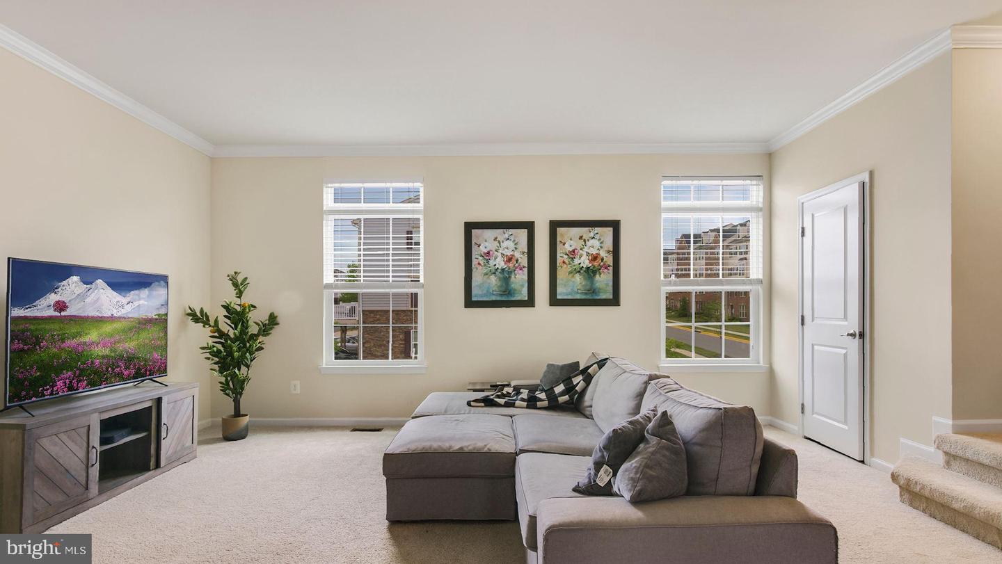 7022 Darbey Knoll DRIVE