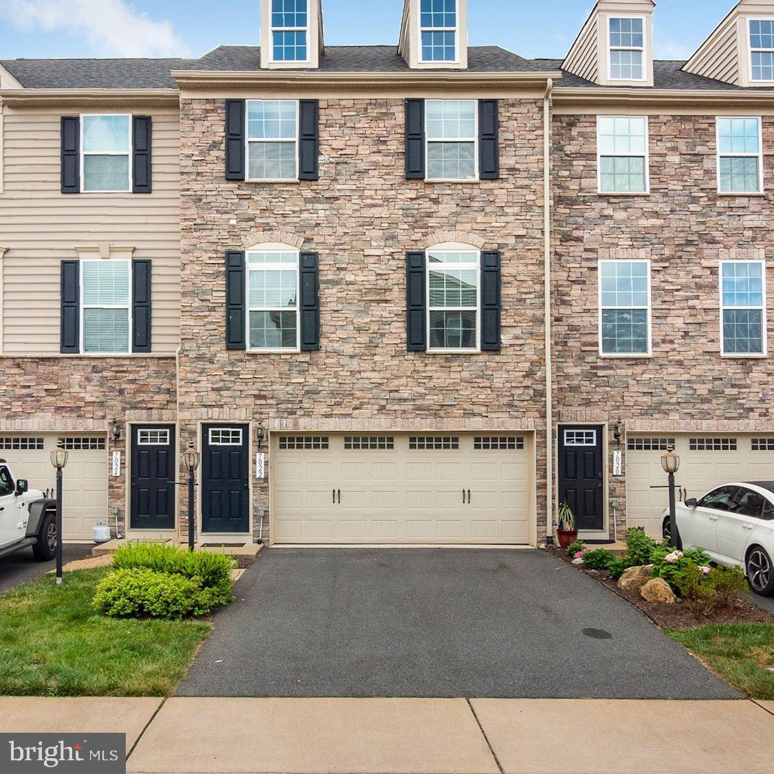7022 Darbey Knoll DRIVE