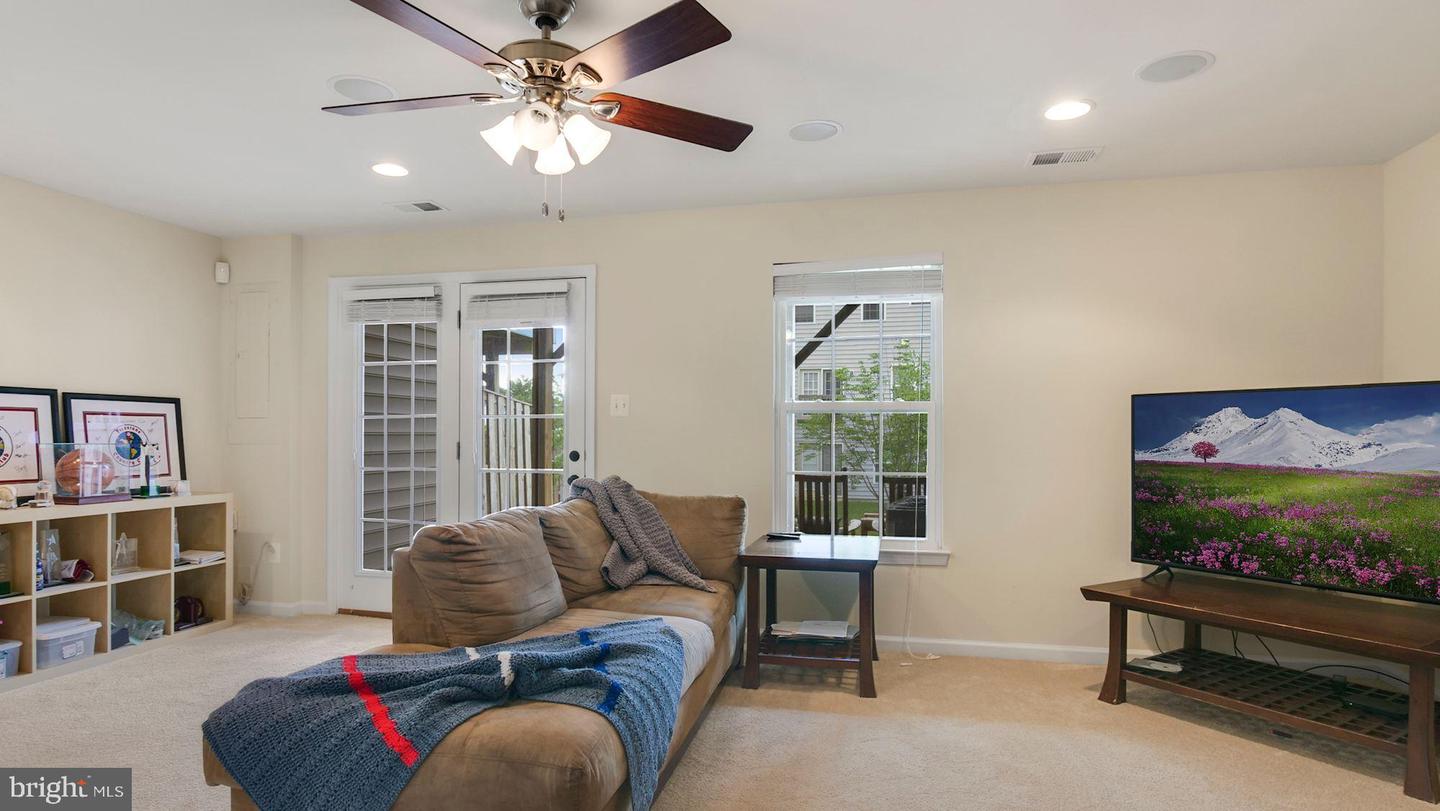 7022 Darbey Knoll DRIVE