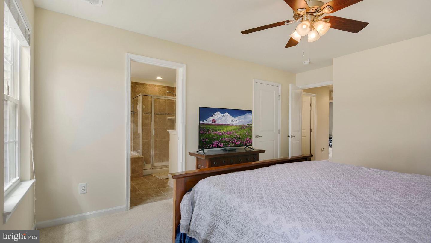 7022 Darbey Knoll DRIVE