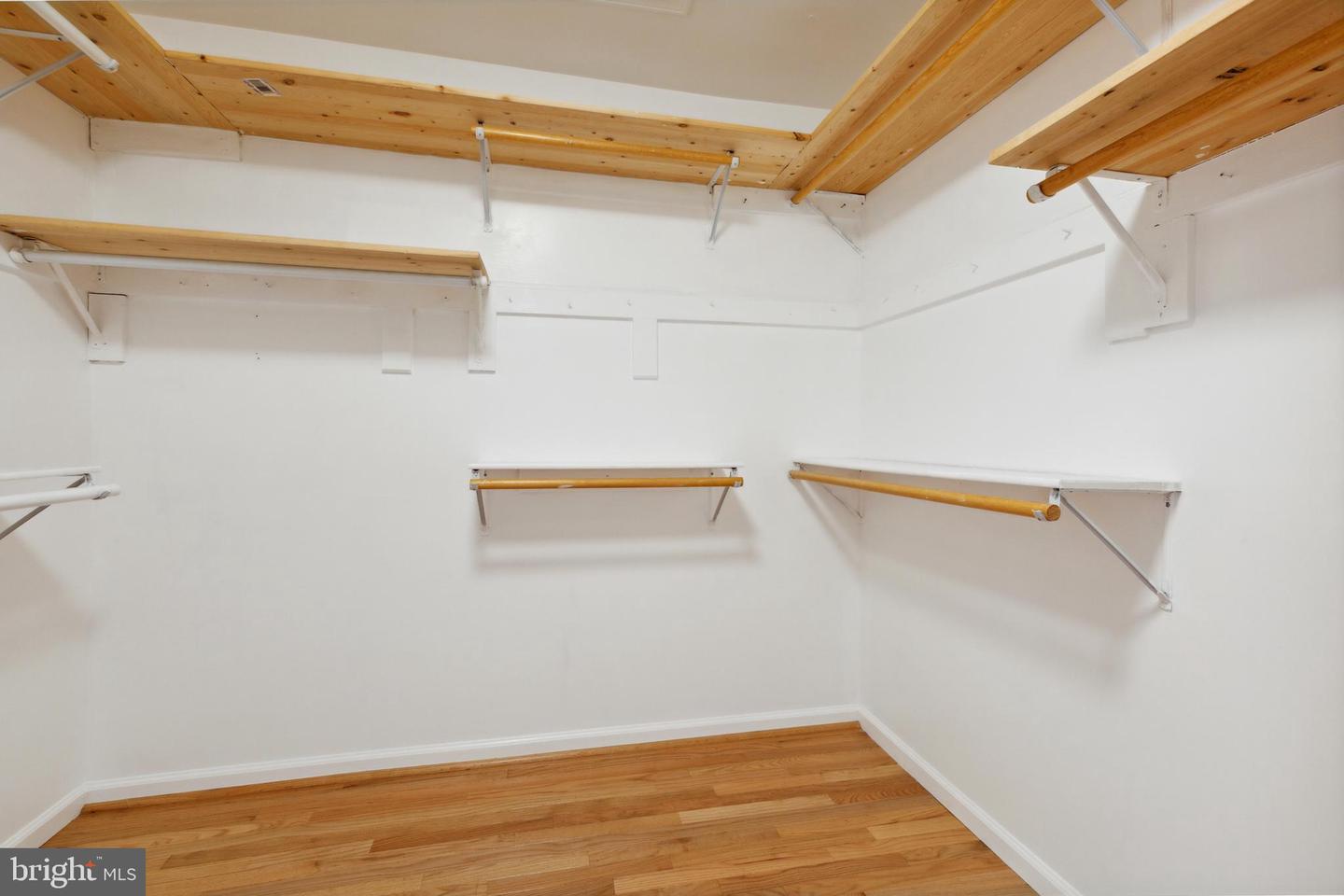 4004 Bali COURT