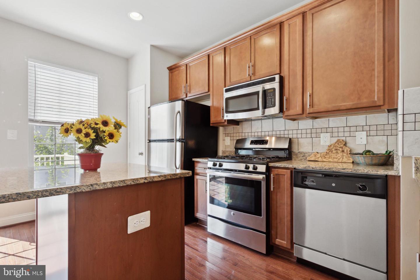 4404 Potomac Highlands CIRCLE