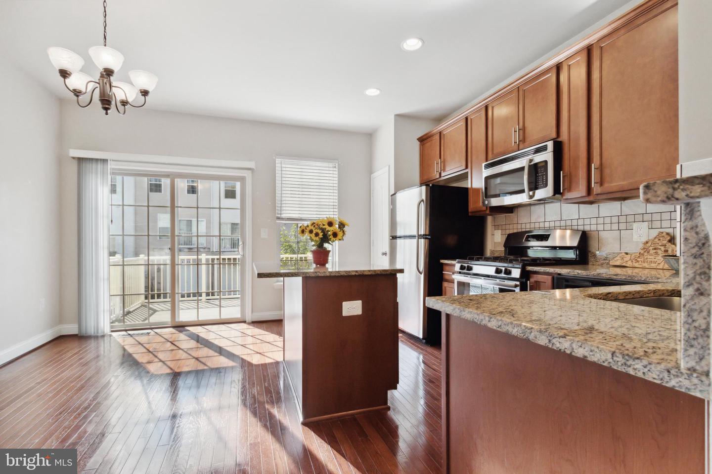 4404 Potomac Highlands CIRCLE