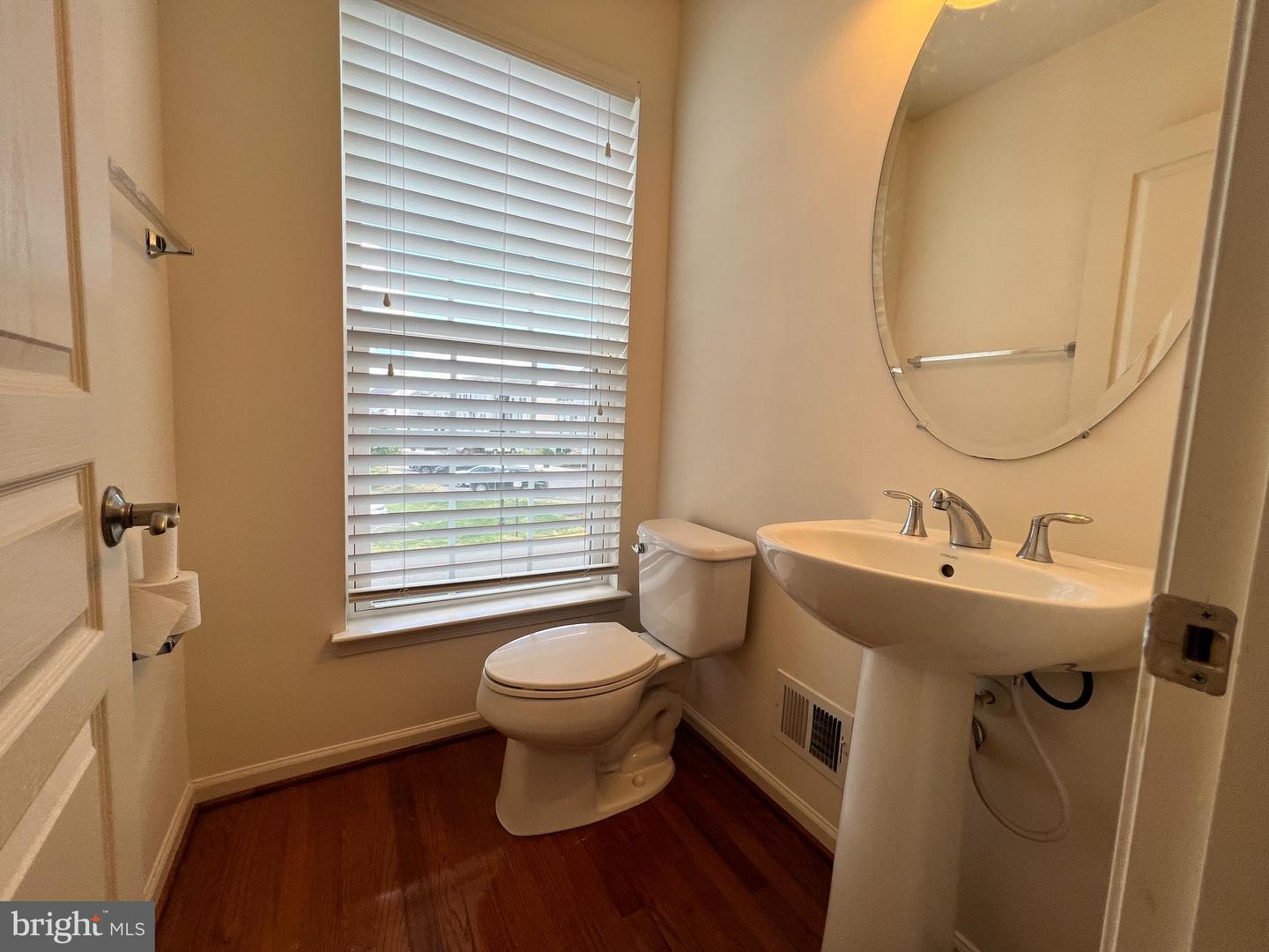 8382 Scotland LOOP Unit: 7