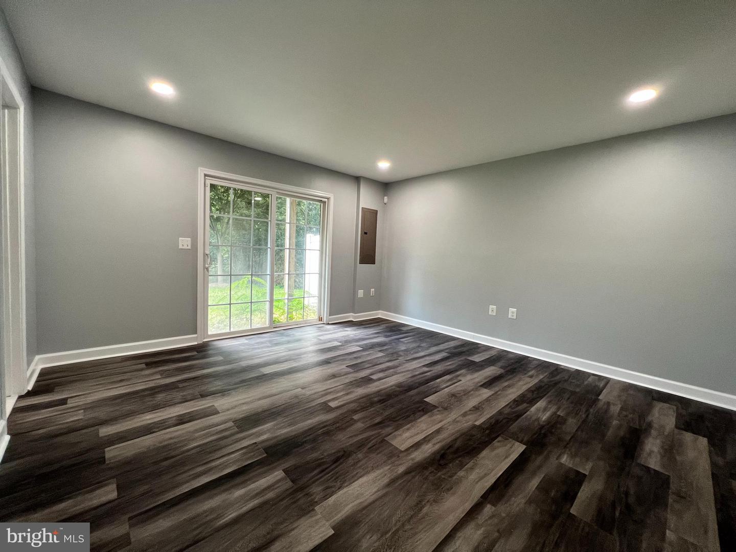 8382 Scotland LOOP Unit: 7