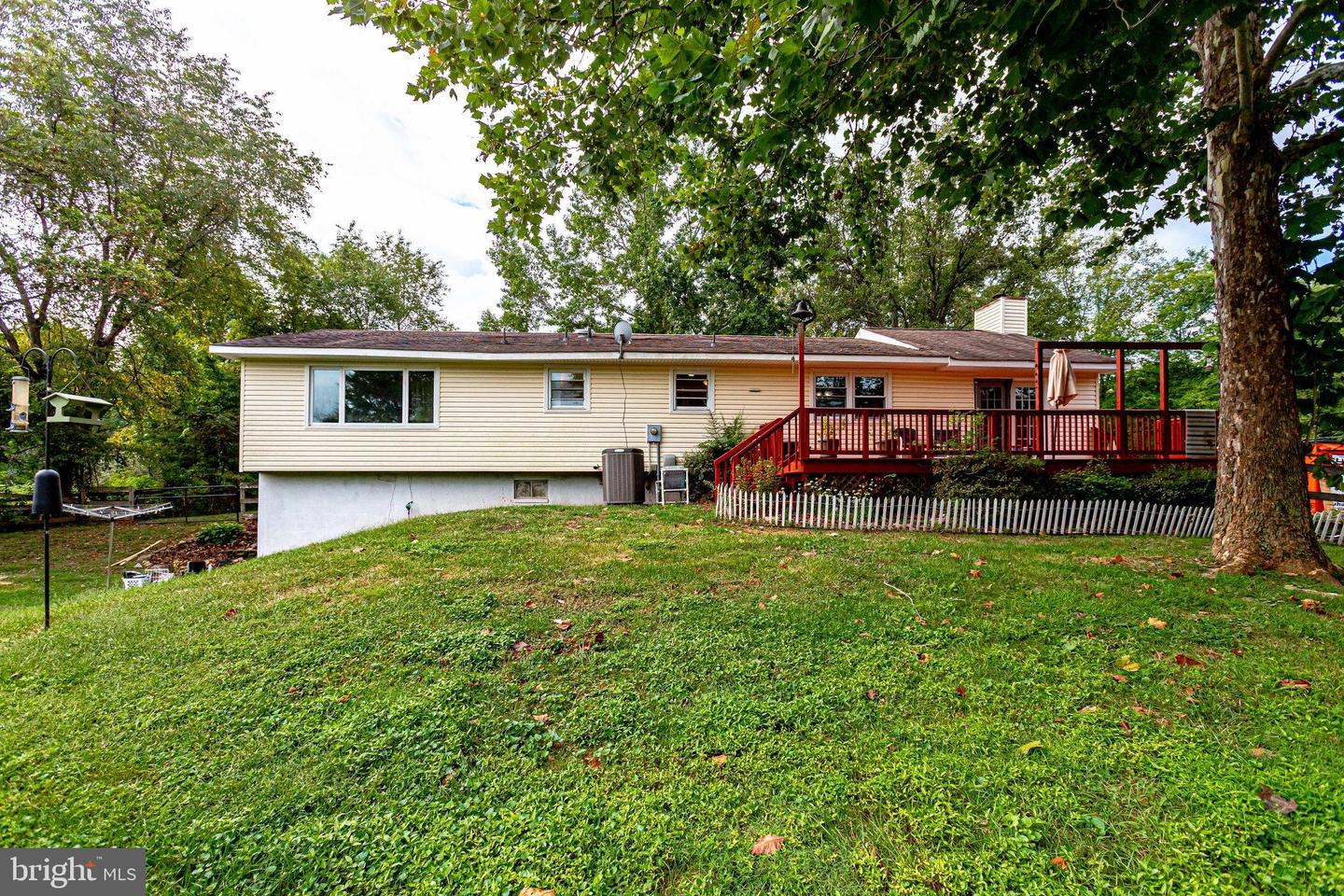 9768 Daniel COURT
