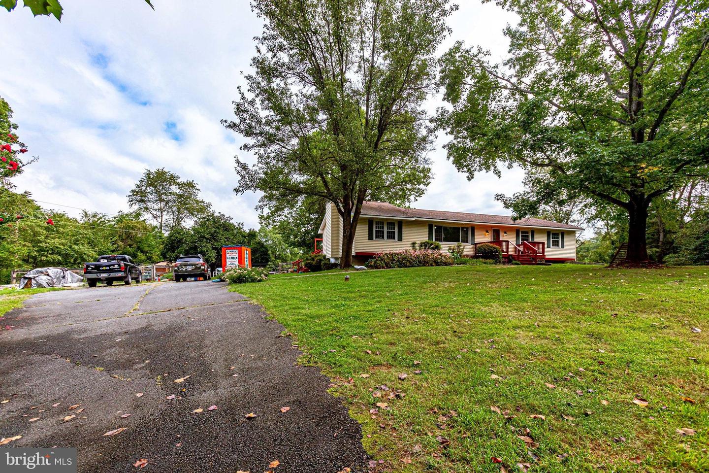 9768 Daniel COURT