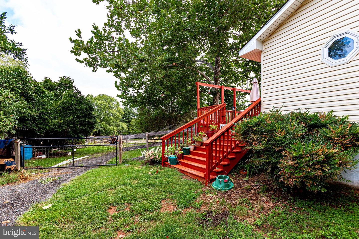 9768 Daniel COURT