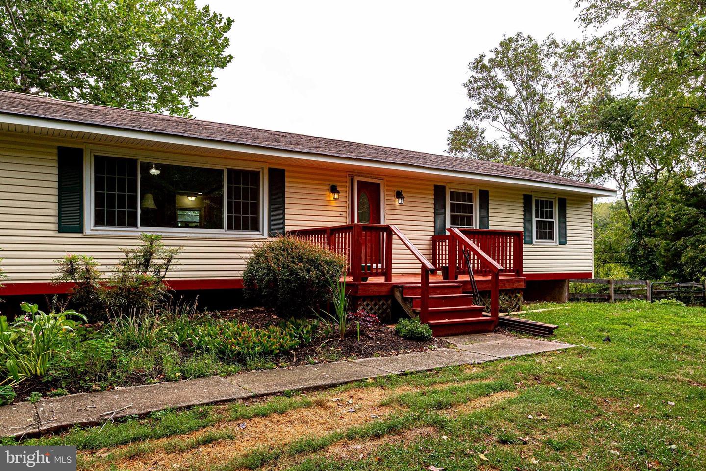 9768 Daniel COURT