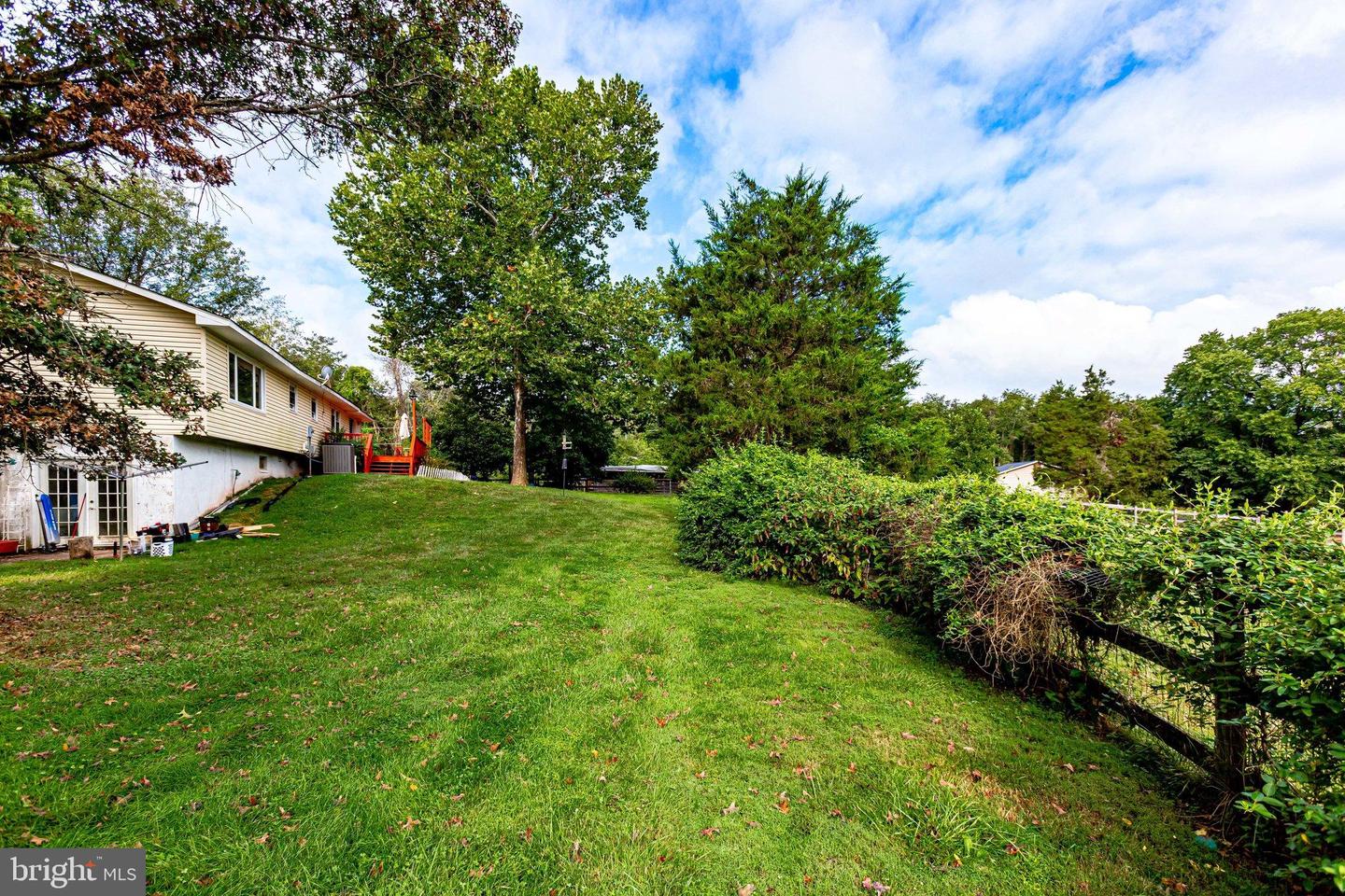 9768 Daniel COURT