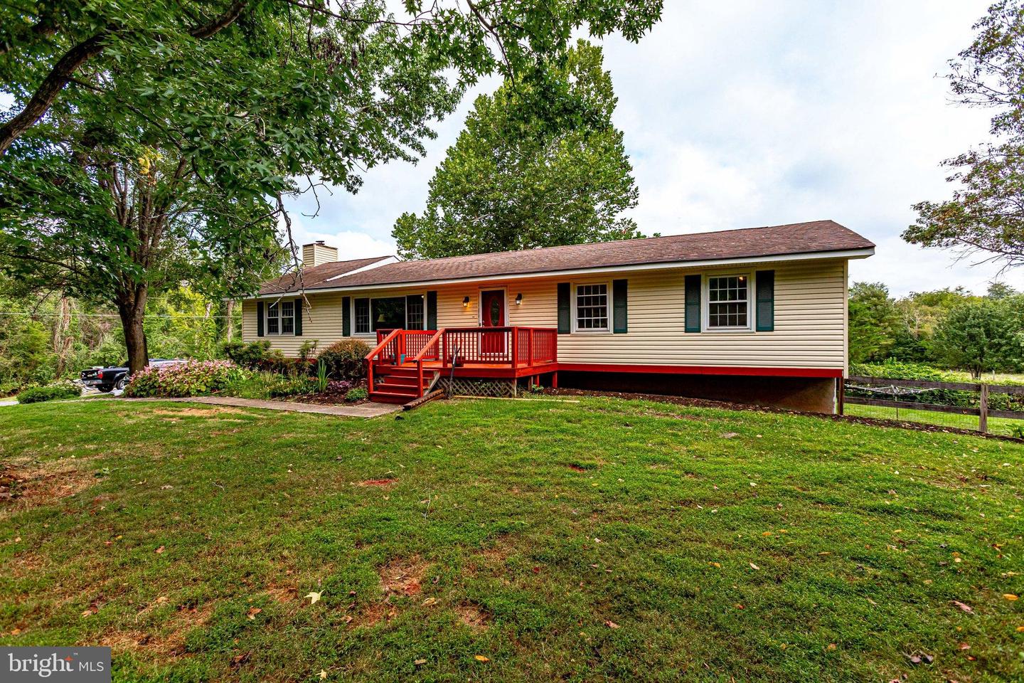 9768 Daniel COURT
