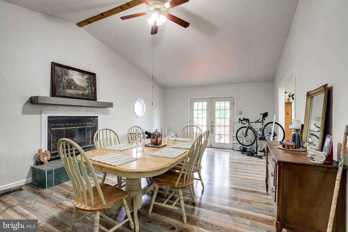9768 Daniel COURT