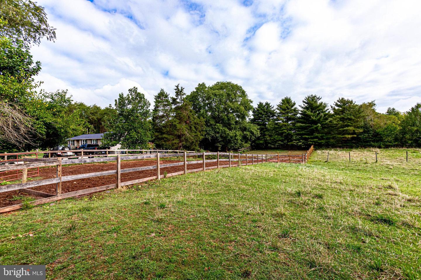 9768 Daniel COURT