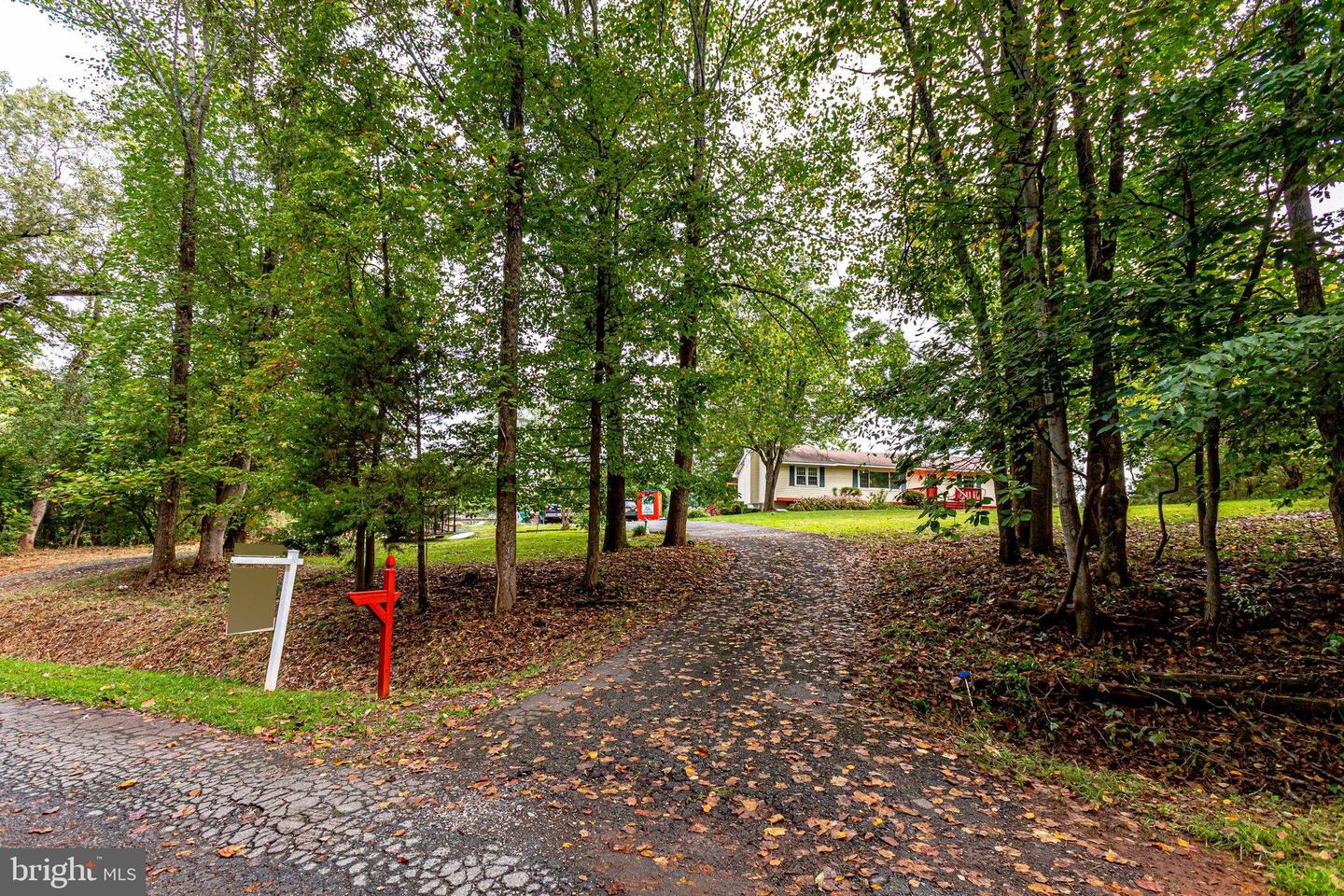 9768 Daniel COURT