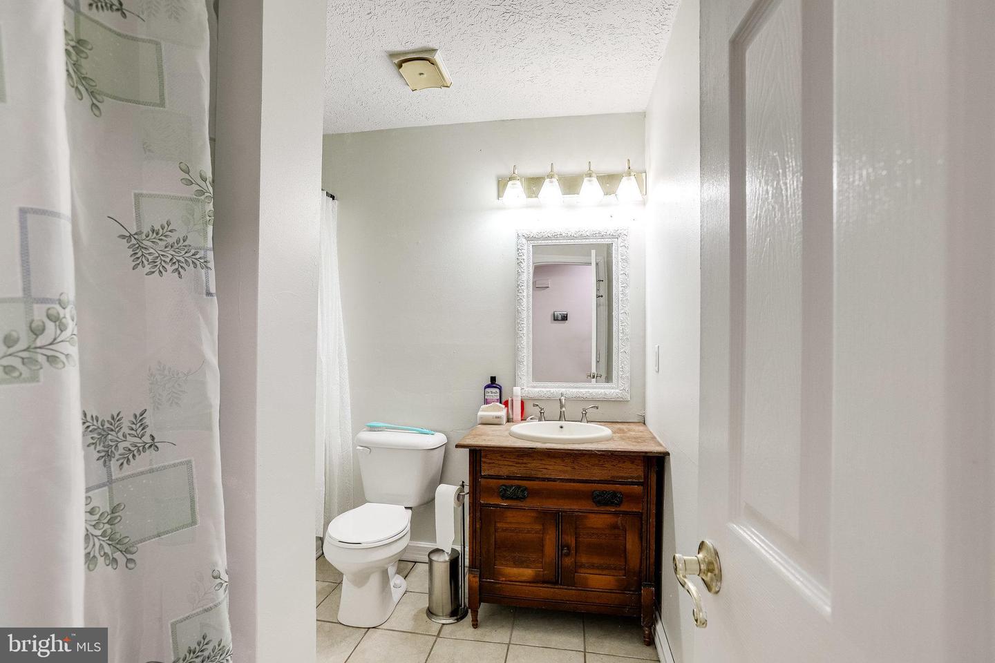 9768 Daniel COURT