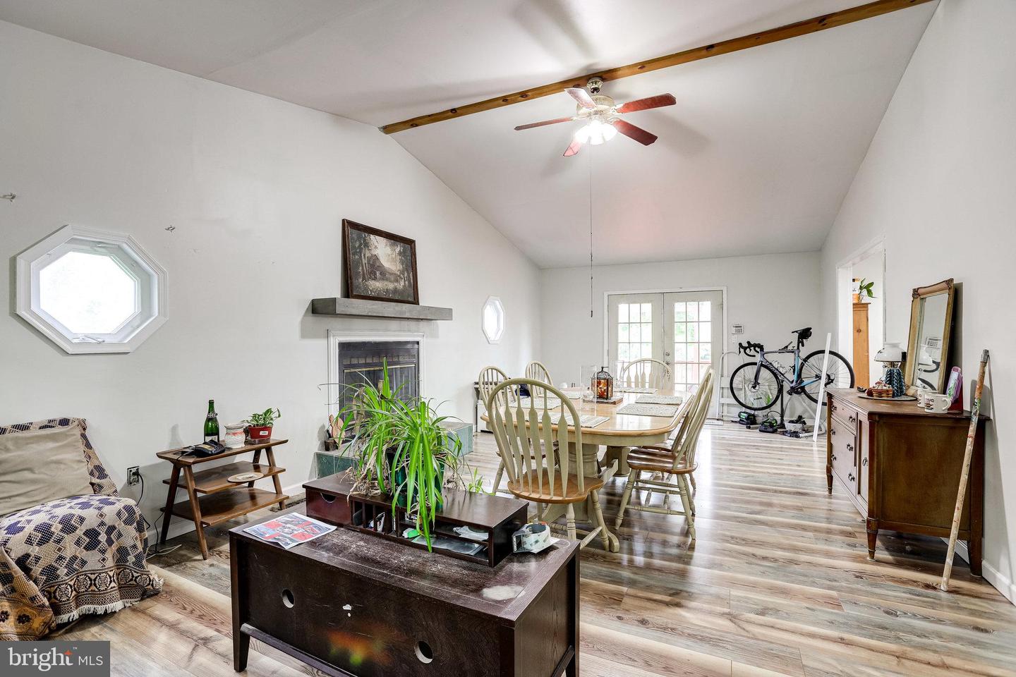 9768 Daniel COURT