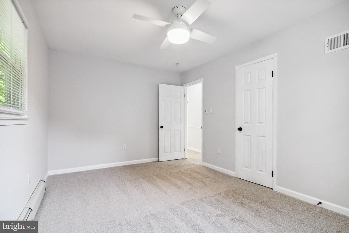 13726 Greenbriar DRIVE