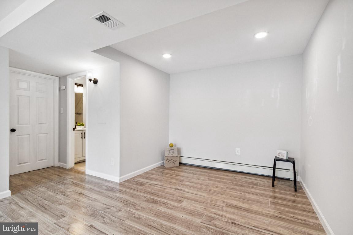 13726 Greenbriar DRIVE