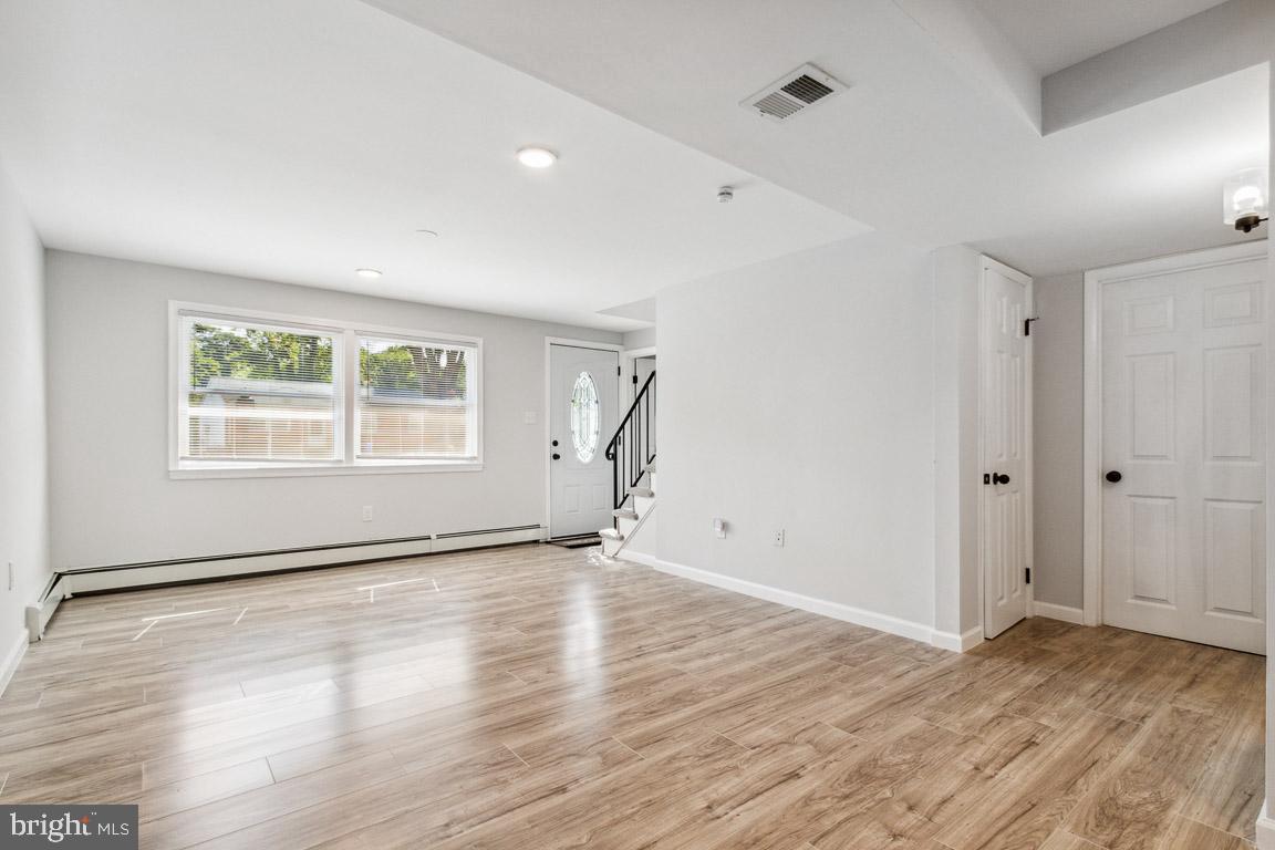 13726 Greenbriar DRIVE