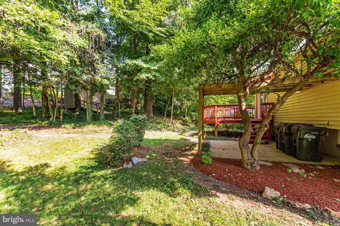 13726 Greenbriar DRIVE