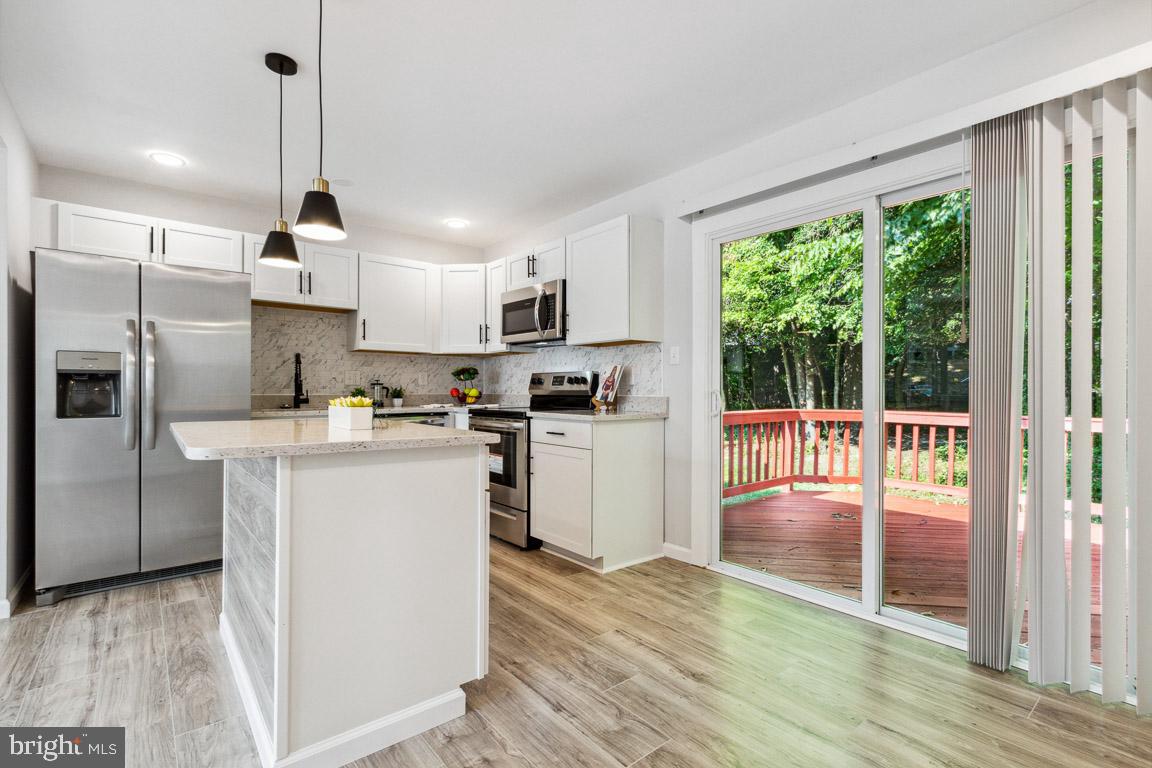 13726 Greenbriar DRIVE