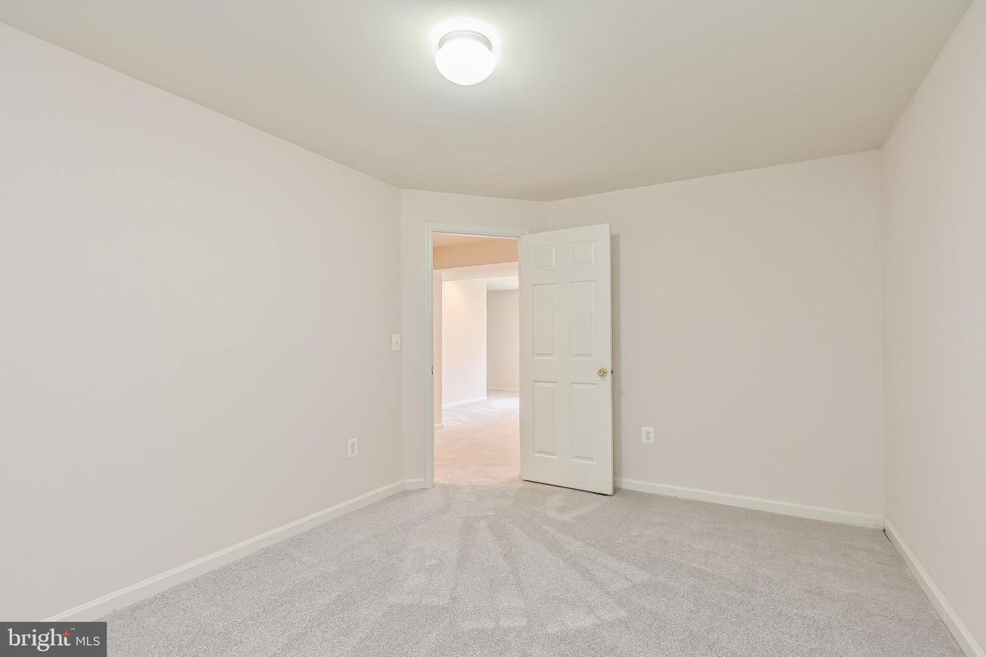 2908 Markhams Grant DRIVE