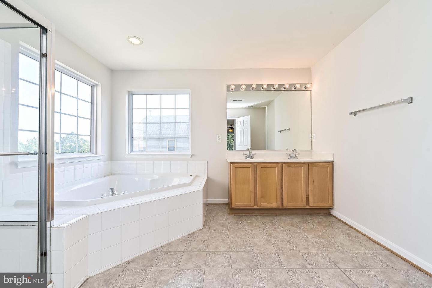 2908 Markhams Grant DRIVE