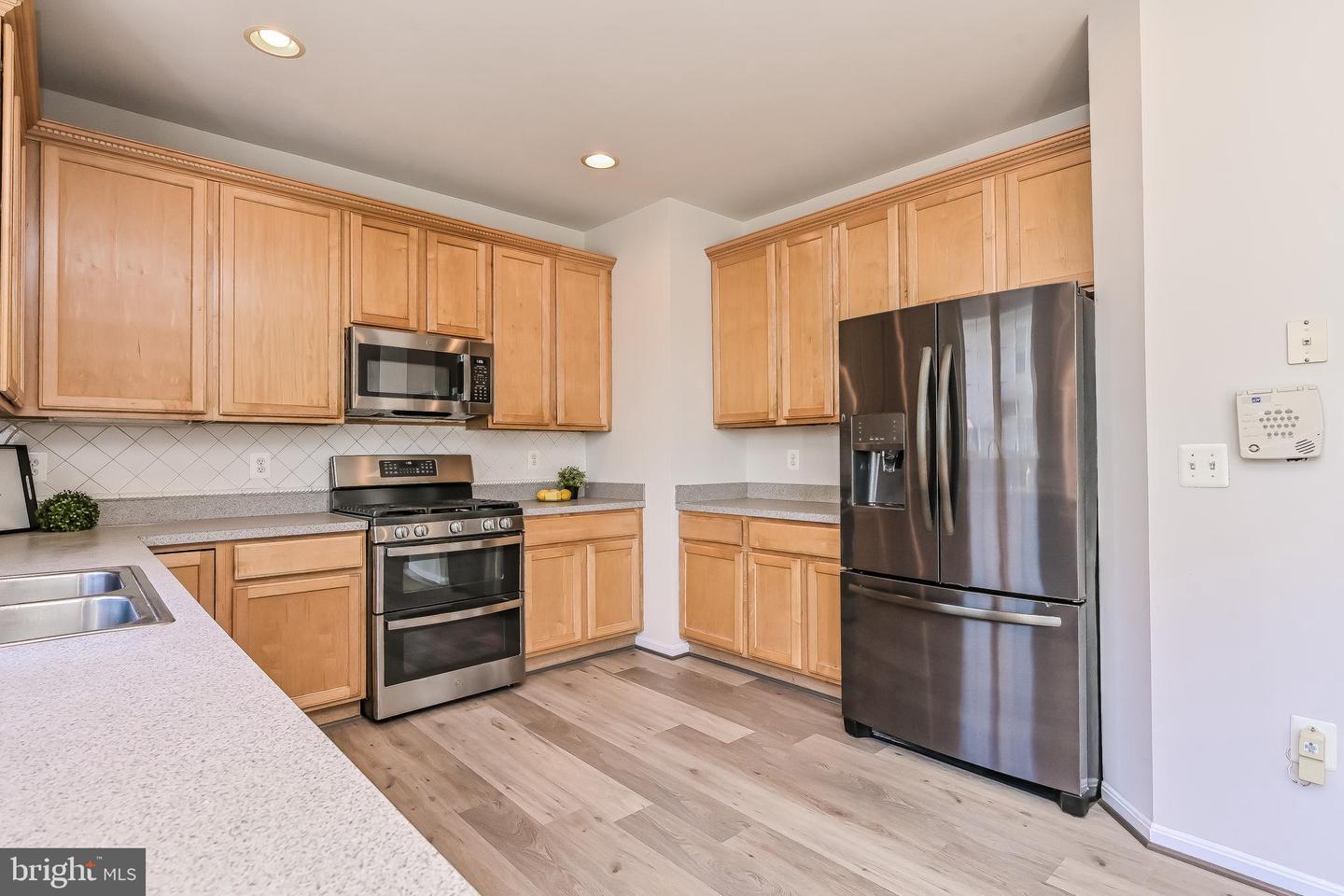 2908 Markhams Grant DRIVE