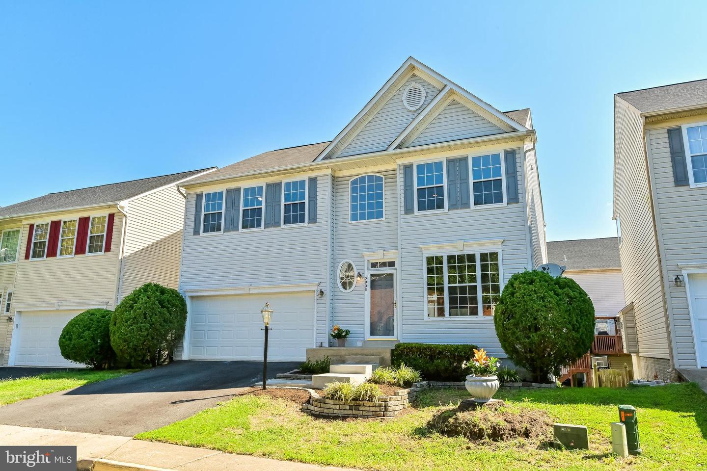 2908 Markhams Grant DRIVE