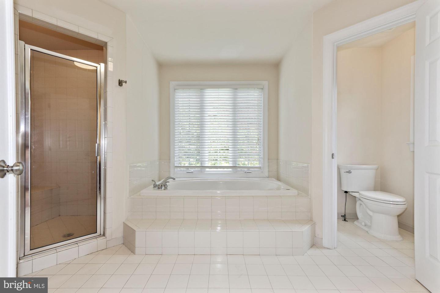 8409 Link Hills LOOP