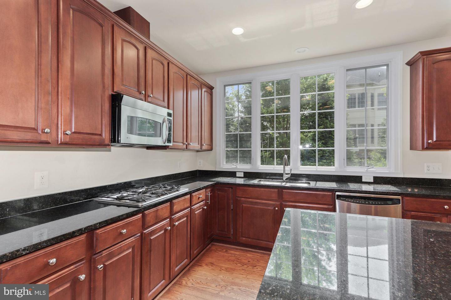 8409 Link Hills LOOP