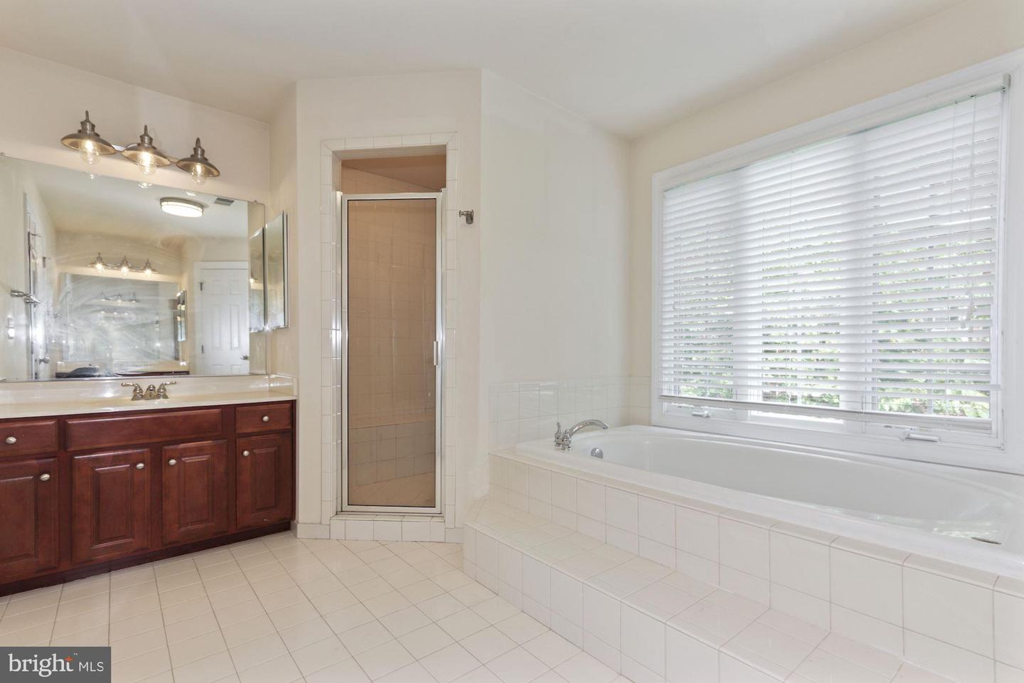8409 Link Hills LOOP