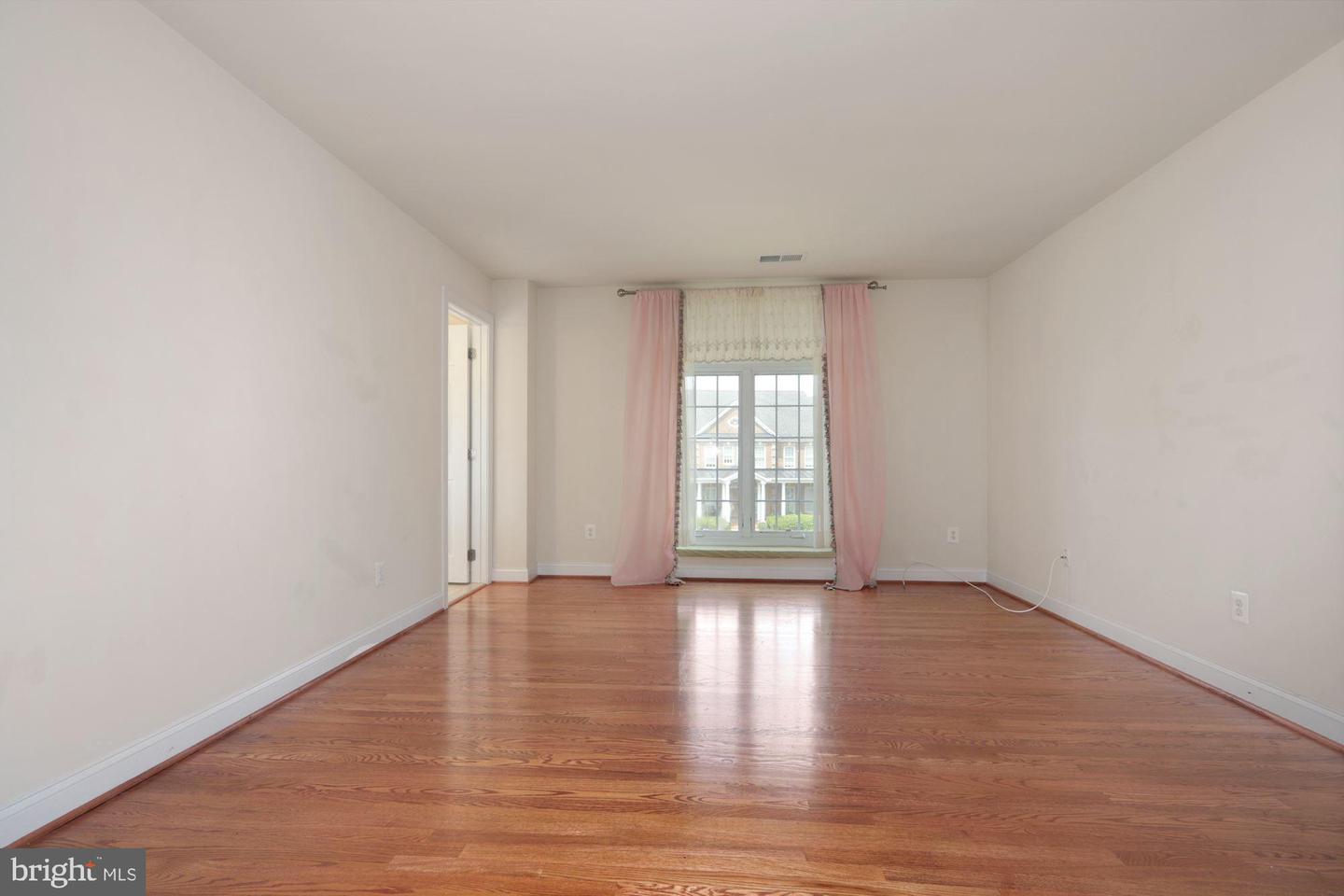 8409 Link Hills LOOP